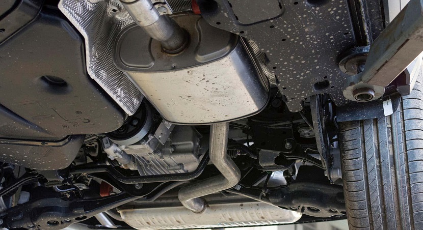 خرابی اگزوز خودرو؛ از نشتی دود تا افت شتاب ماشین