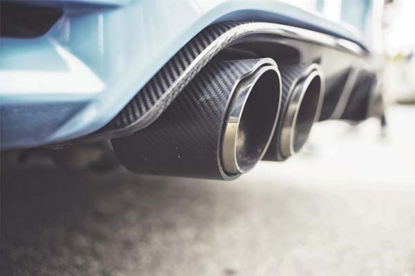 خرابی اگزوز خودرو؛ از نشتی دود تا افت شتاب ماشین