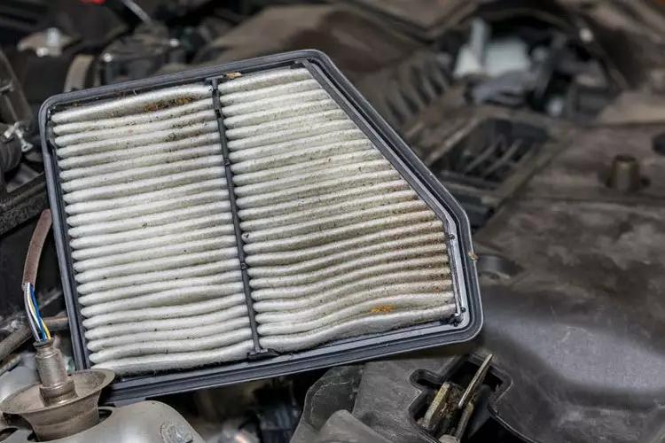 چرا ماشینم شتاب ندارد؟ بررسی علت کم آوردن خودرو در سربالاییها